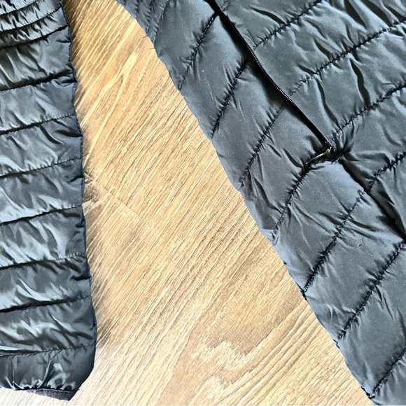 Columbia Black Puffer Jacket with Hood - Picture 6 of 7